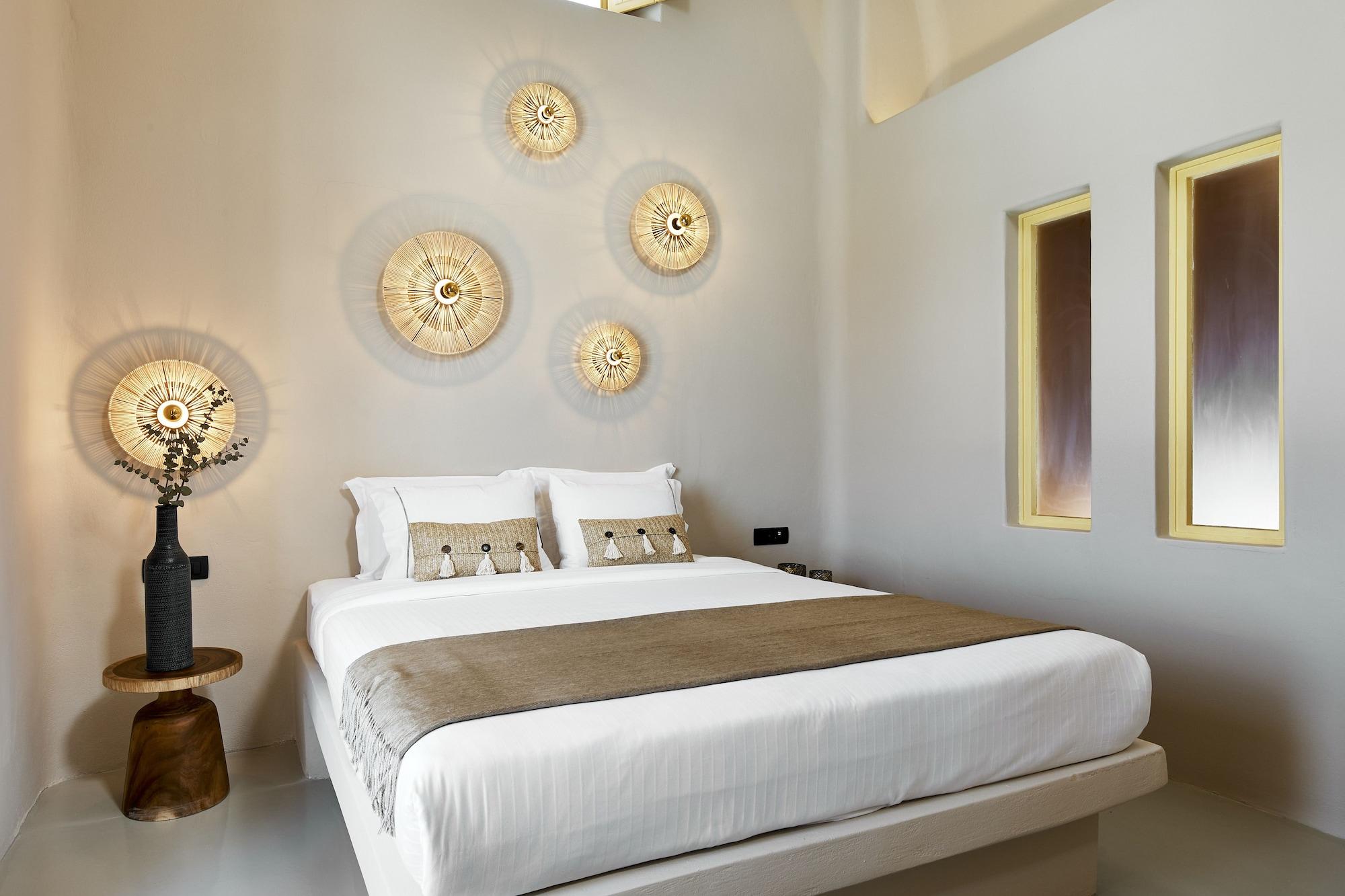 Villa, Private Pool, Jetted Tub, North Wing, North Santorini Luxury Spa Hotel 2/4