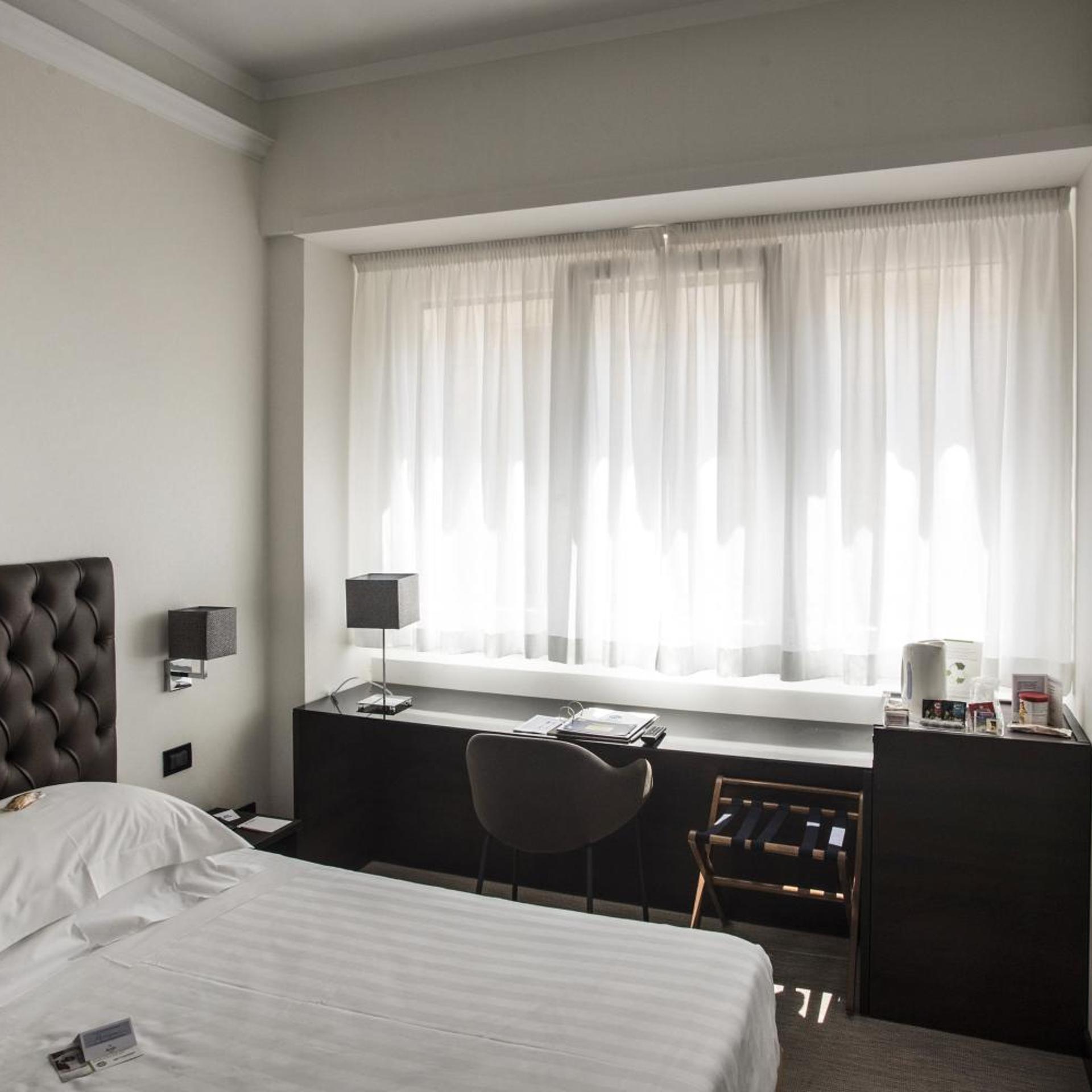 Room, Single