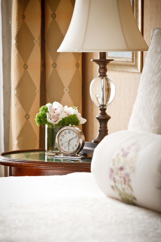 Delamar Greenwich Harbor 18/58