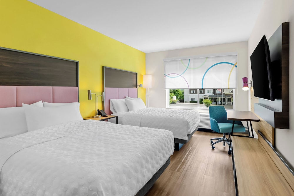 Room, 2 Queen Beds