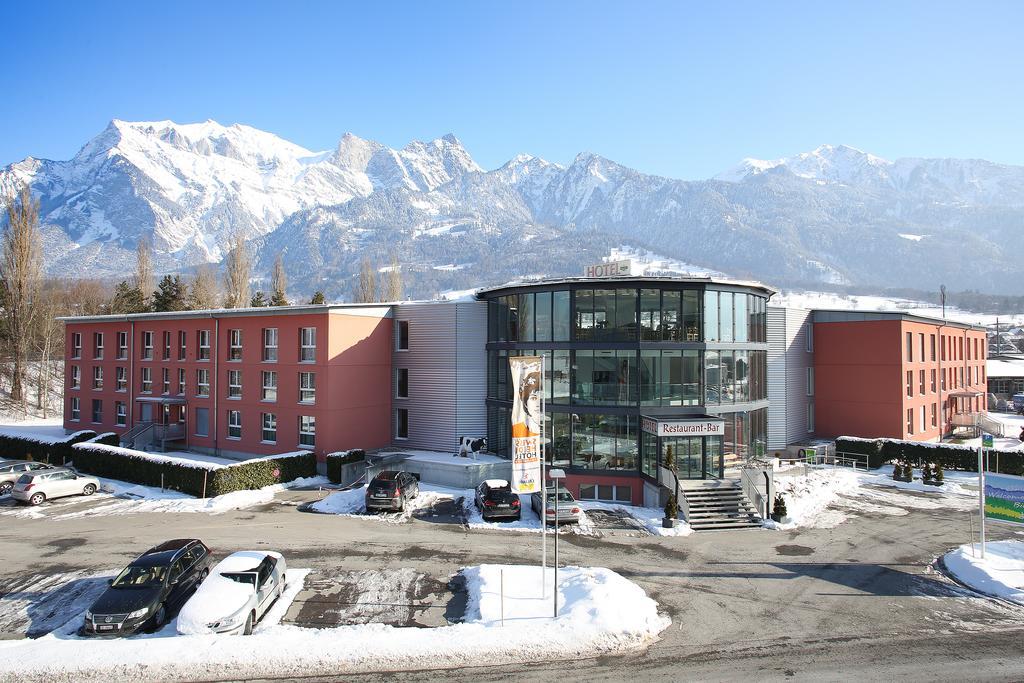 Swiss Heidi 3/49