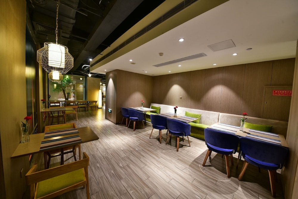 ibis Styles Xiamen Zhongshan Rd Walking Street Hotel 6/49