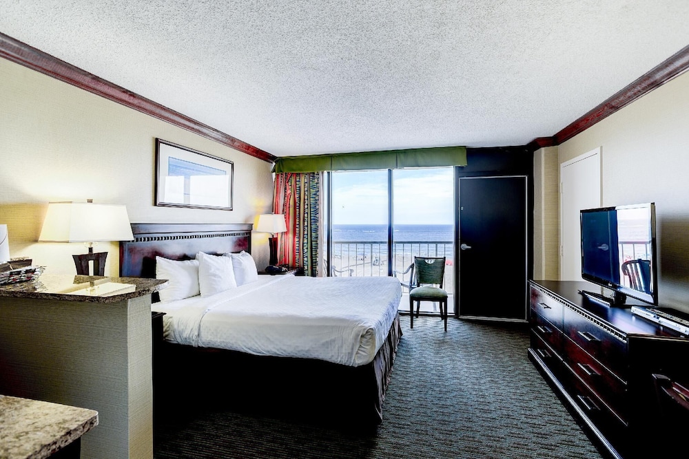 Beach Quarters Resort 12/50