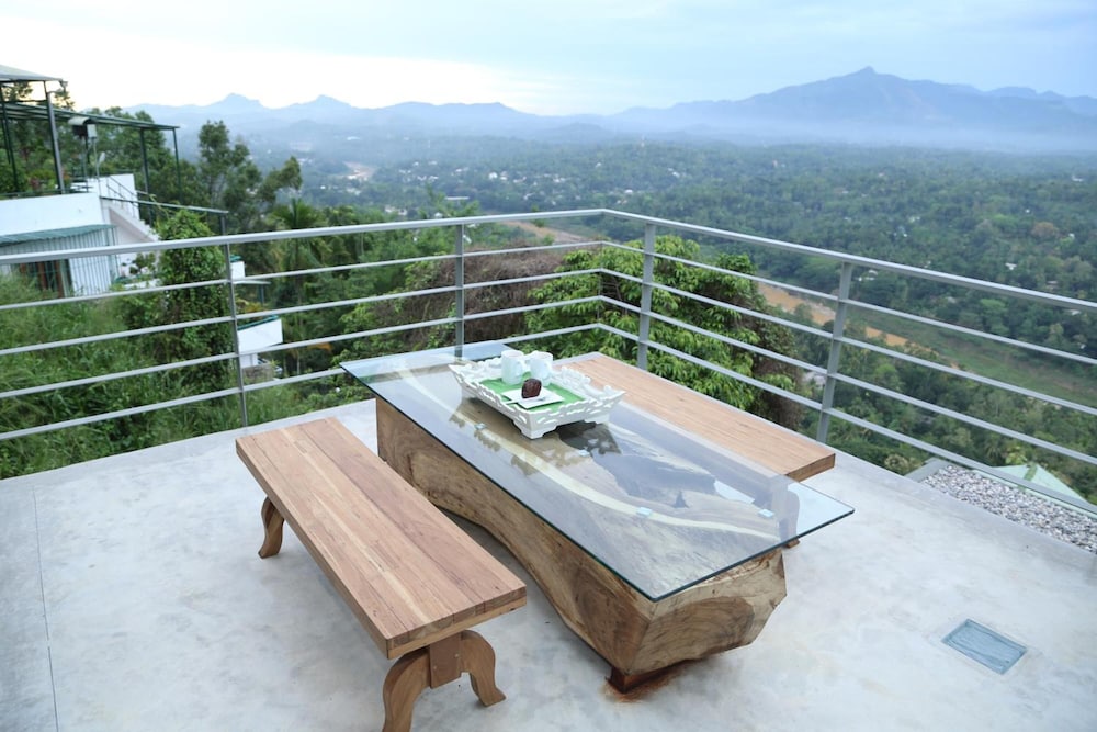 Sky Pavilion 34/70
