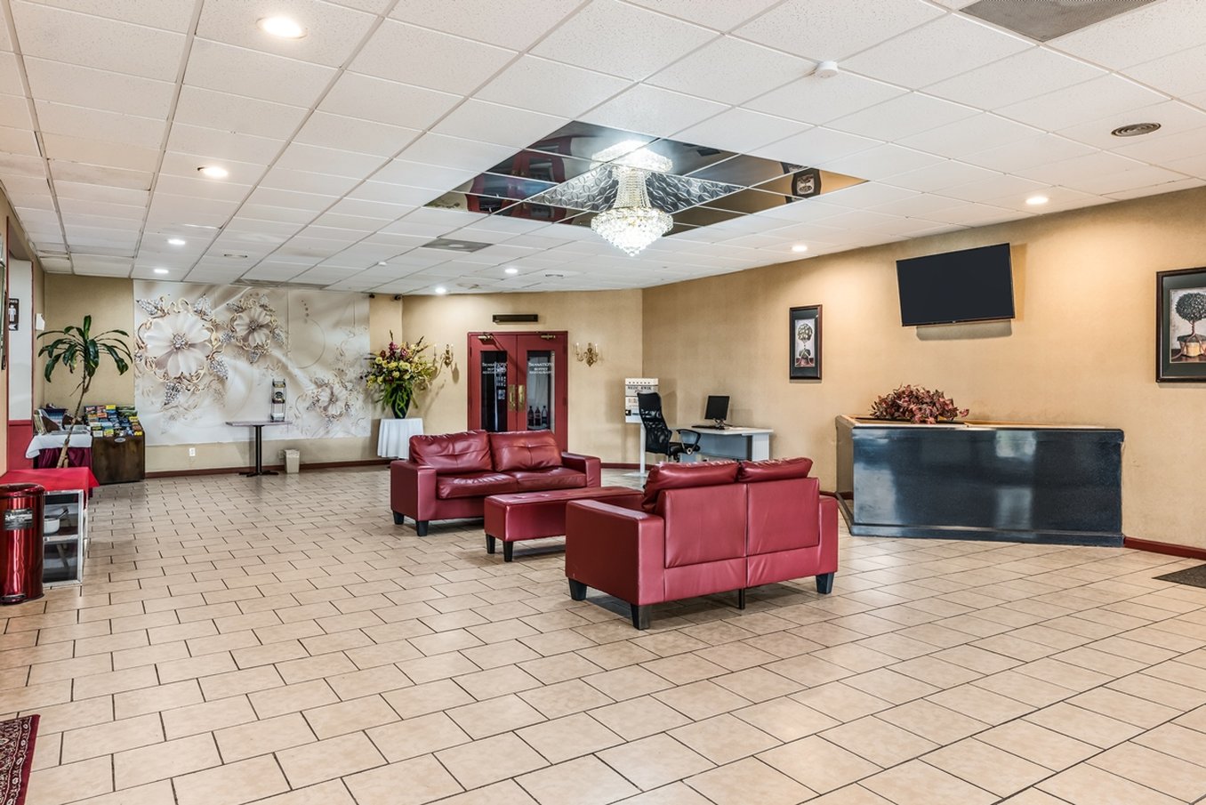 Red Carpet Inn and Suites Hazleton 3/23
