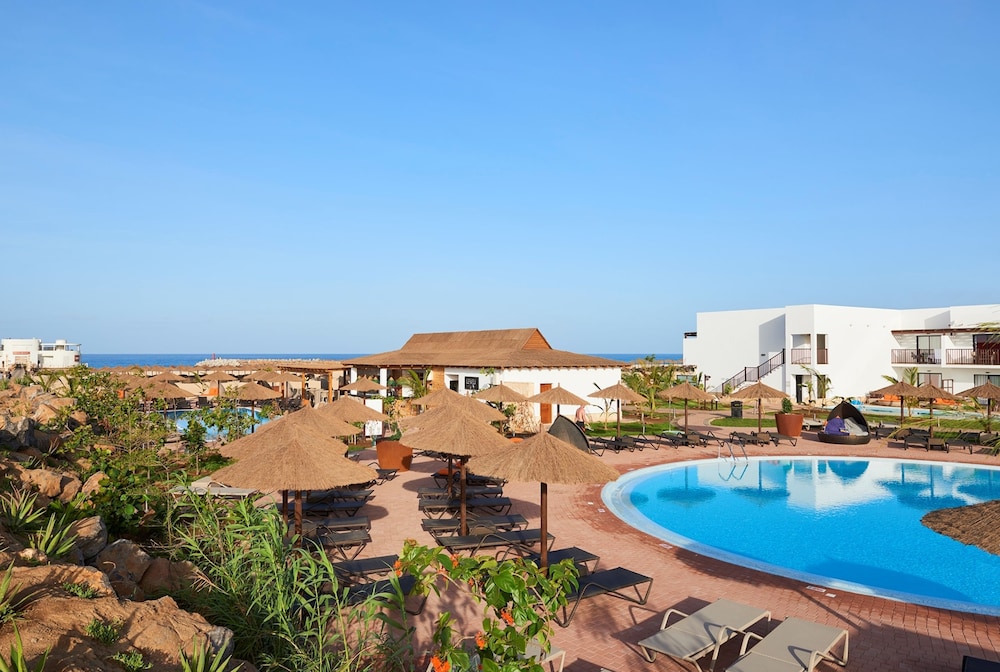 Melia Llana Beach Resort Spa 38/50