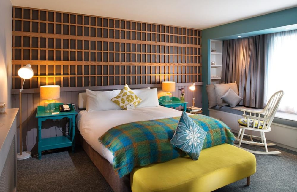 Armada Hotel 14/40
