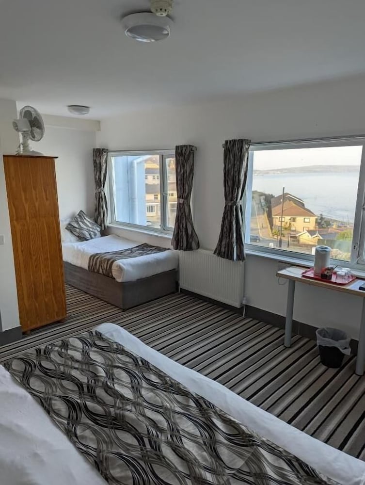 OYO Mayfair Hotel Isle of Wight 23/60