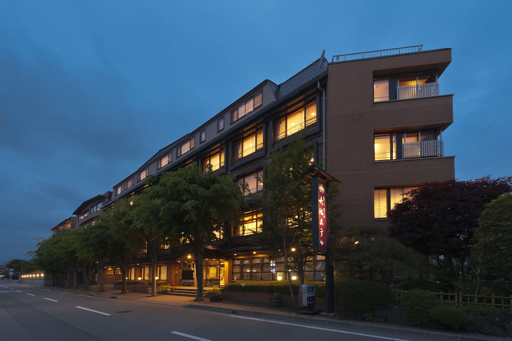 Ooike Hotel