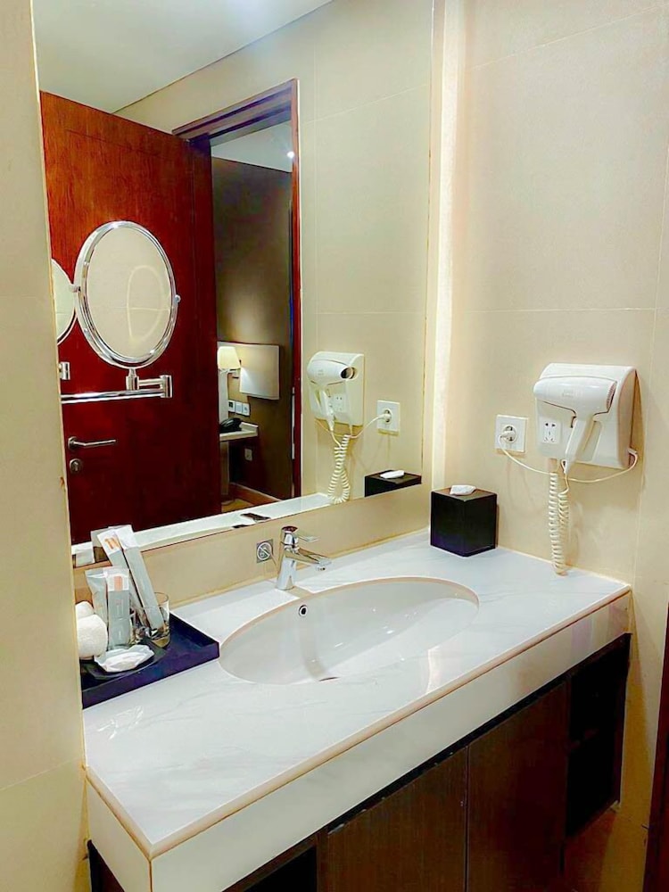 Harper Palembang 34/38