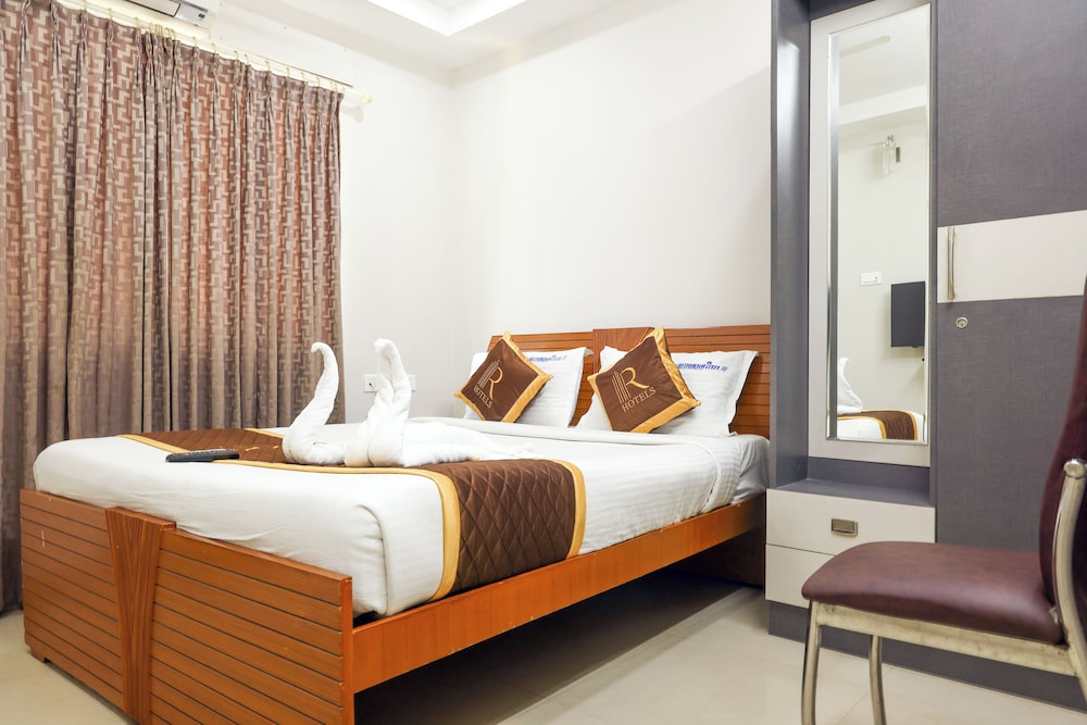 R-Hotels Rithikha Inn Porur 5/17