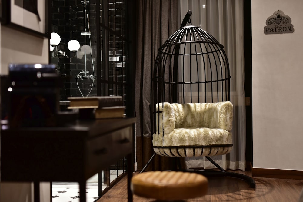 Maxime Hotel 46/69