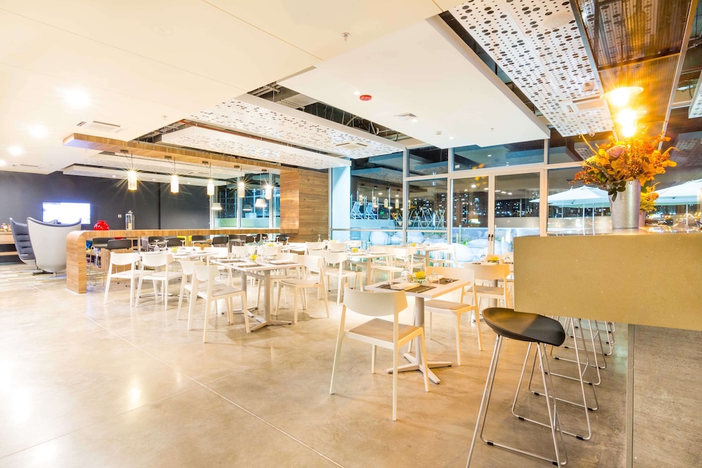 Sonesta Hotel Bucaramanga 32/44