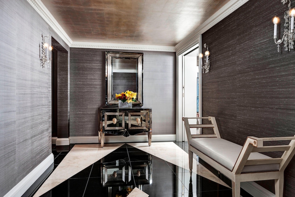 The St. Regis New York 23/59