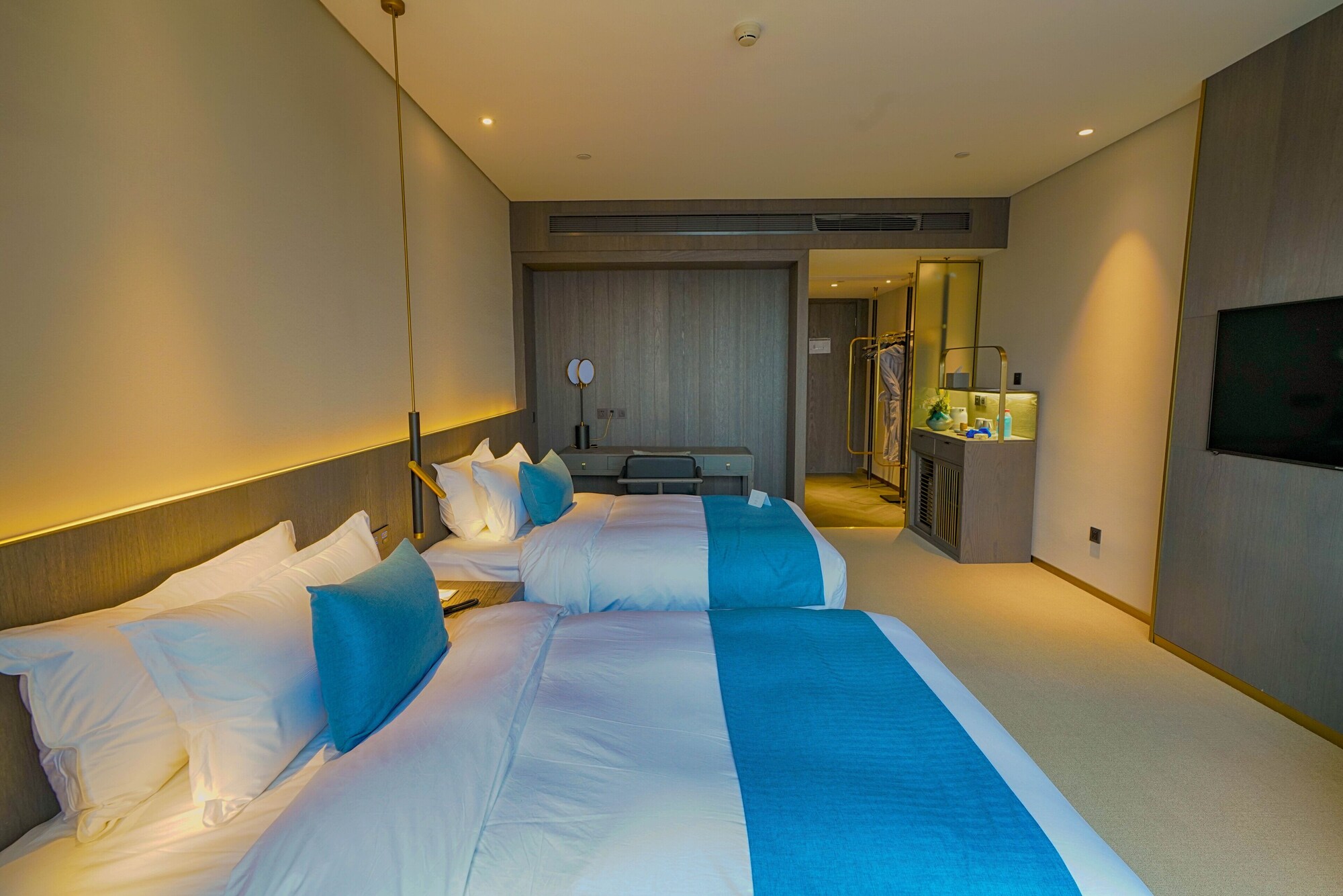 SUPERIOR, TWIN BEDS