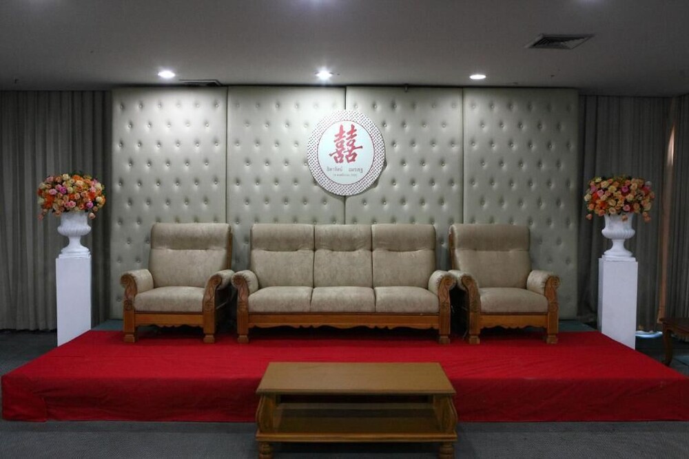 Wattana Park Hotel 36/42