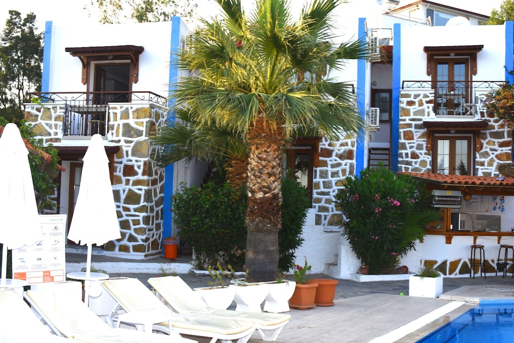 Dasis Hotel & Suites 28/40