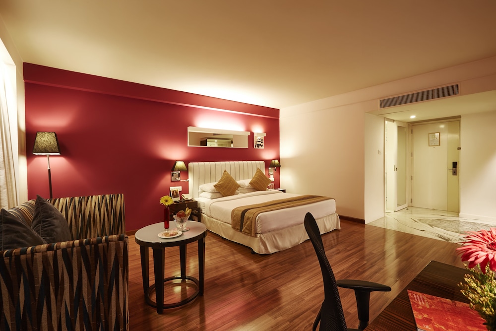 Vivanta Vijayawada MG Road (ex. The Gateway M G Road Hotel) 33/55
