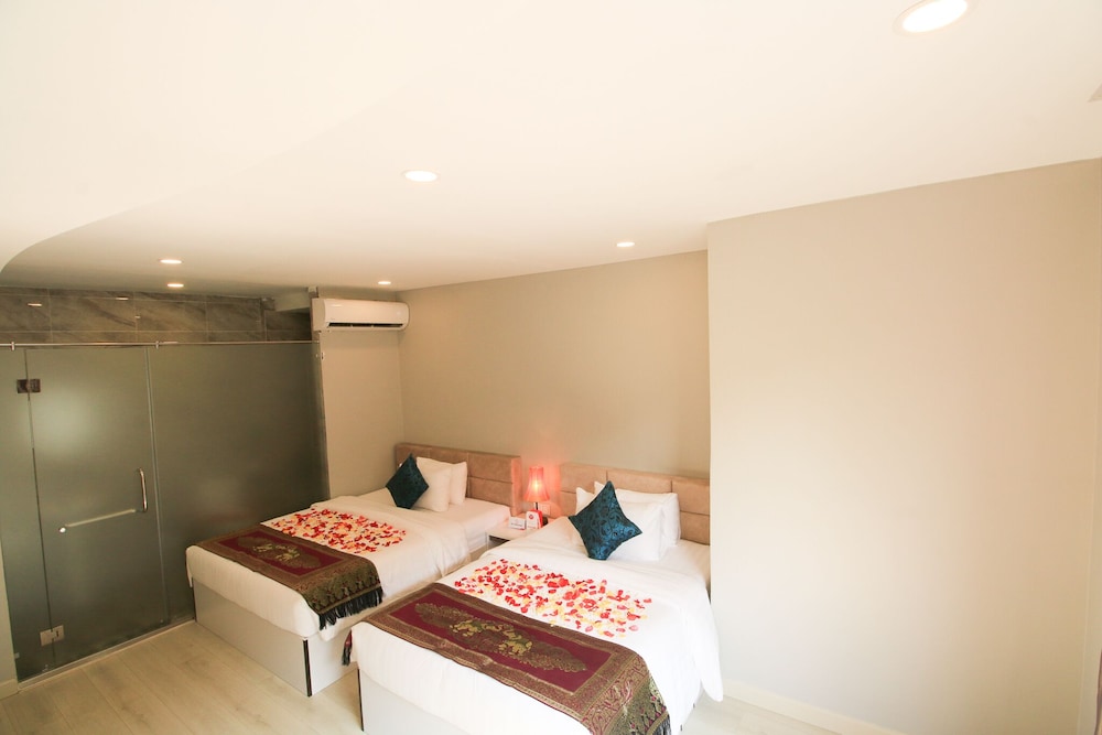 Ostro Hotel 25/61