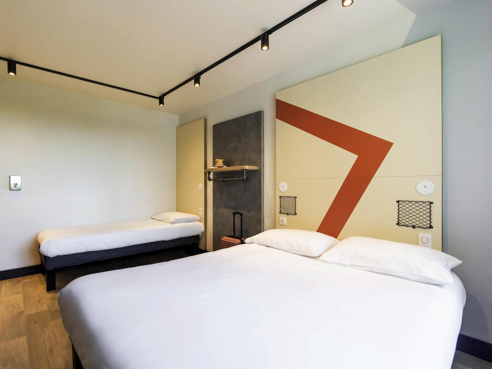 Room, Multiple Beds, Accessible