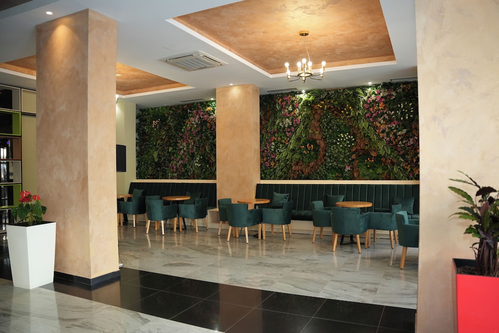 Hotel Horizont 12/62