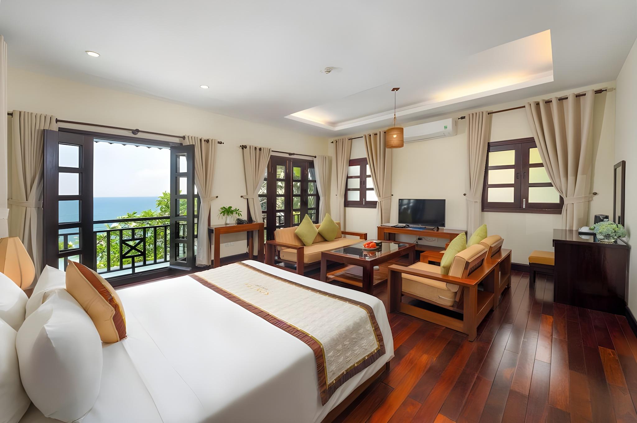 3 Bedrooms, Villa, Beach Front, Private Pool