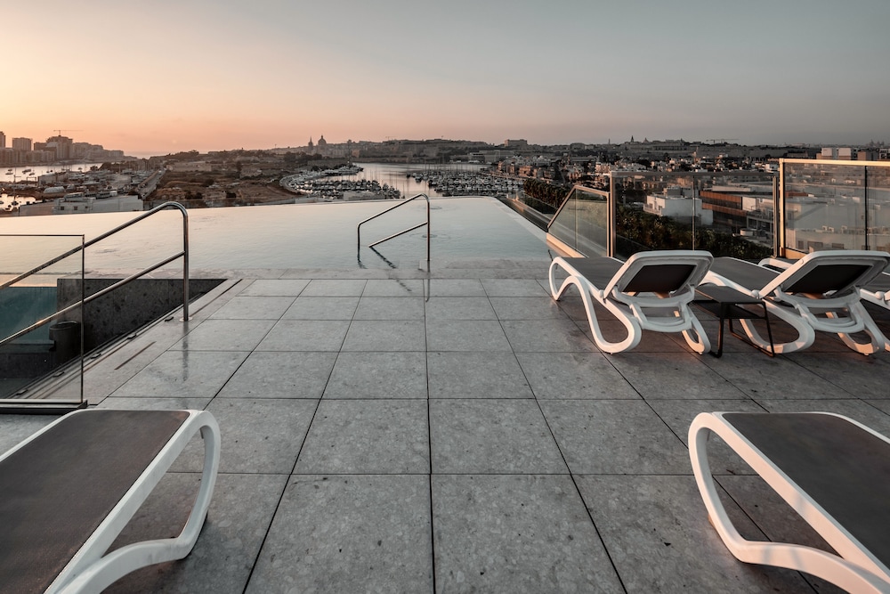 Grands Suites Hotel Residences & Spa 23/50