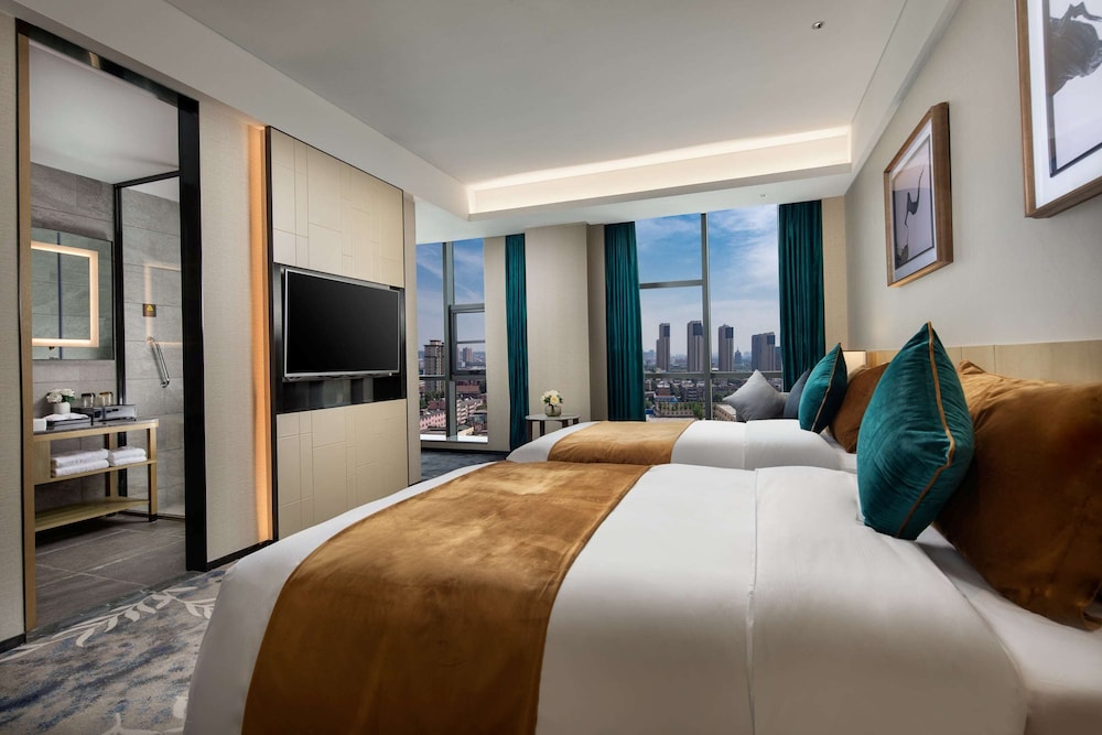 Ramada By Wyndham Luoyang Downtown 31/61