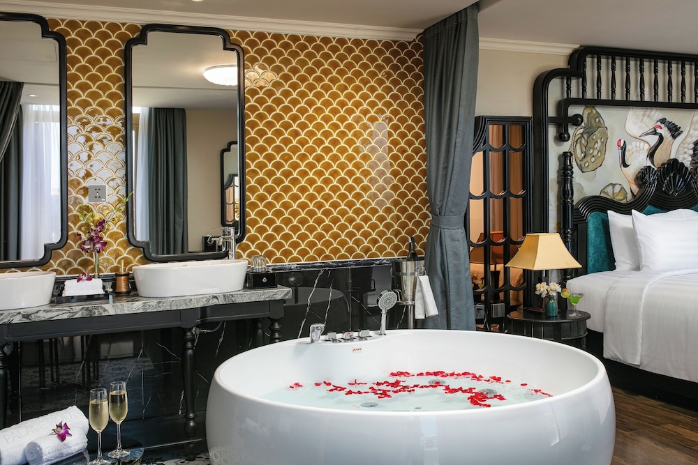 Grand Sunrise Palace Hoi An 48/49