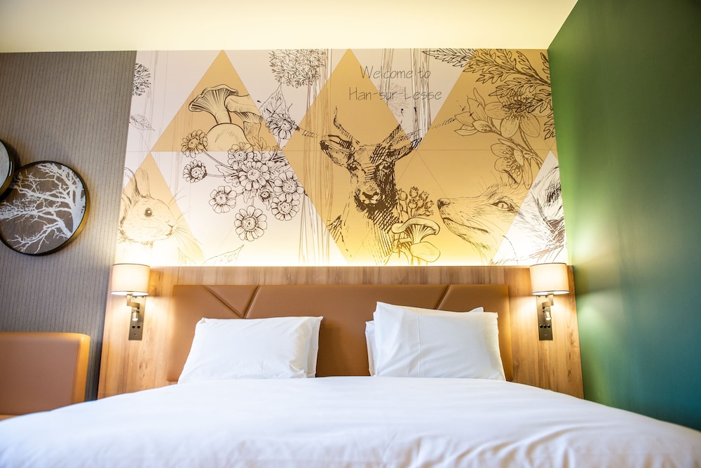 MERCURE HAN SUR LESSE 6/18
