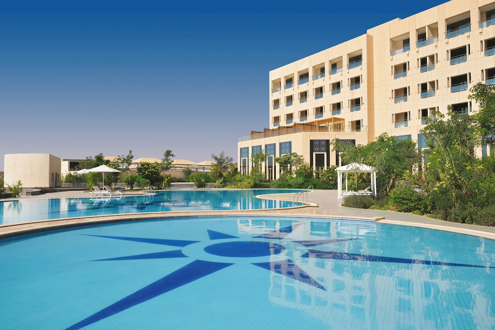 Movenpick Hotel Waad Al Shamal 8/15