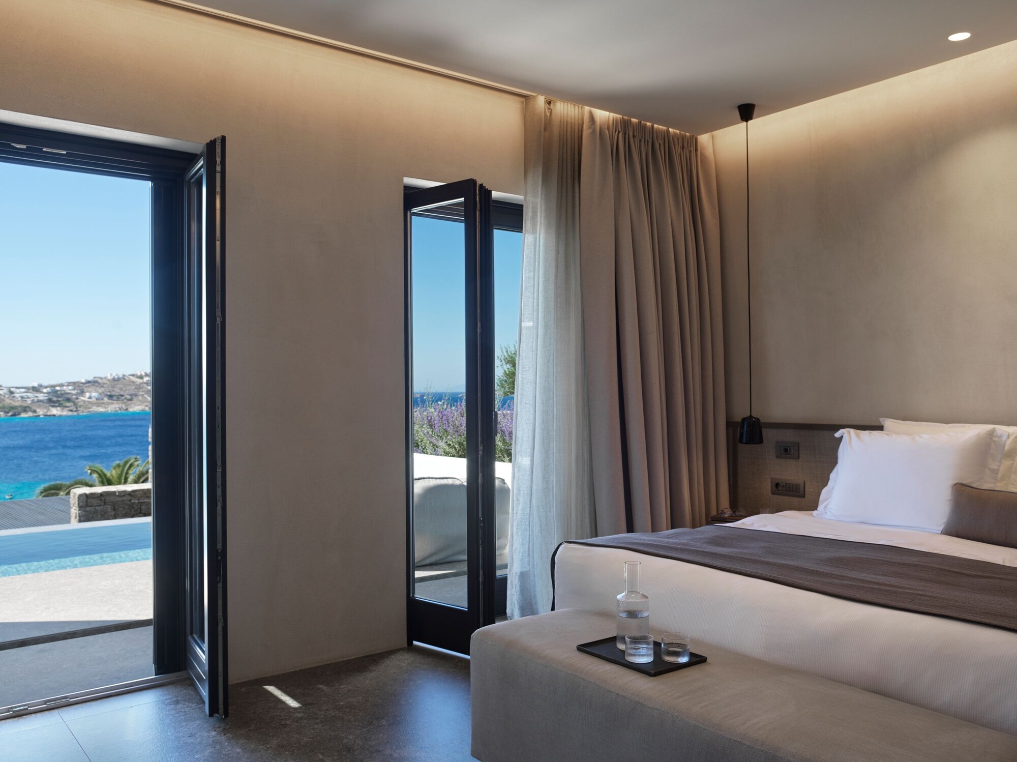 DELUXE, SUITE, SEA VIEW, PRIVATE HEATED POOL