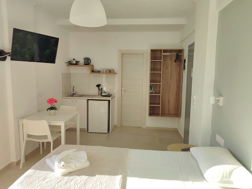 Kostas Apartments 28/48