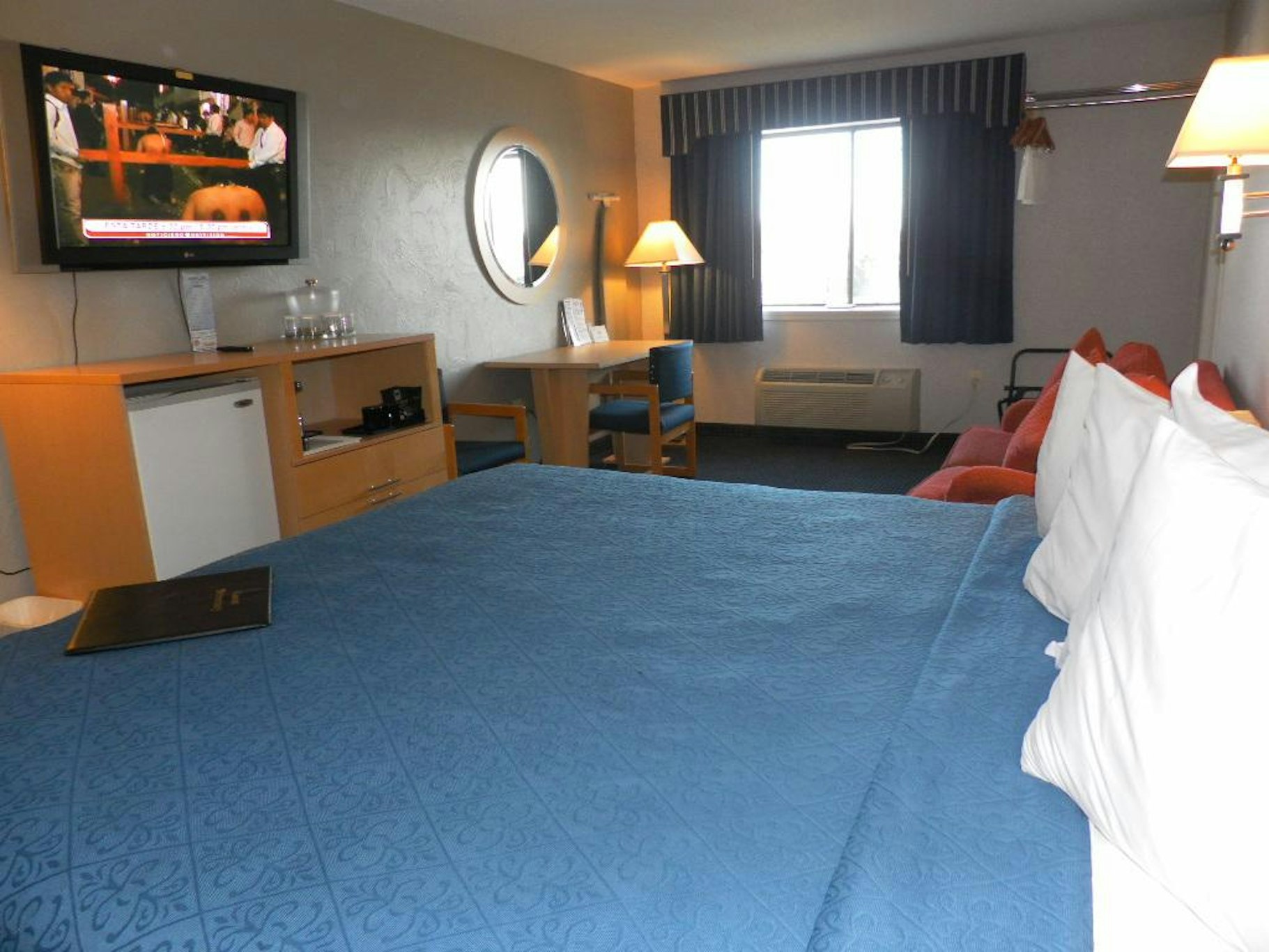 Ambassador Inn Suites 16/43