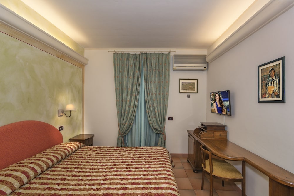 Hotel Da Carlos 28/48