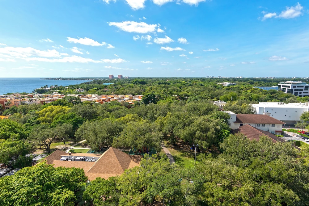 Private Residences at Hotel Arya by SoFLA Vacations 35/38