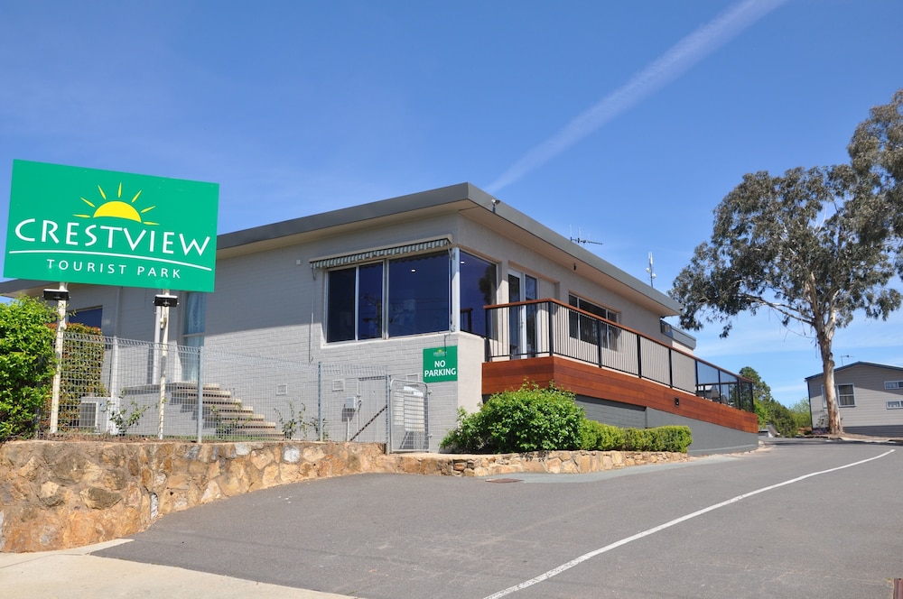 Crestview Tourist Park 65/74