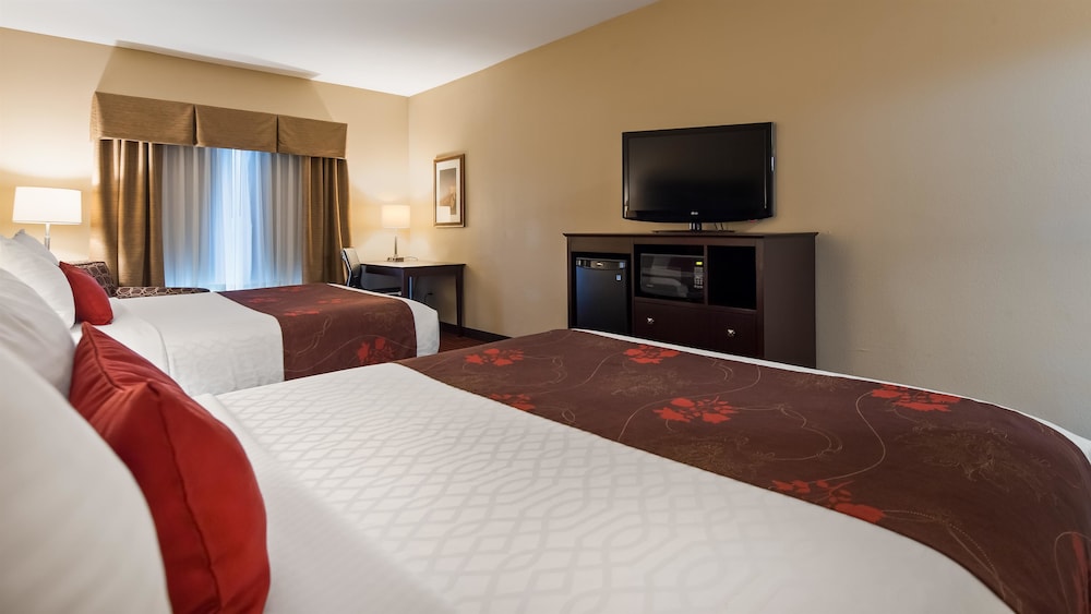 Best Western Plus Louisa 13/40