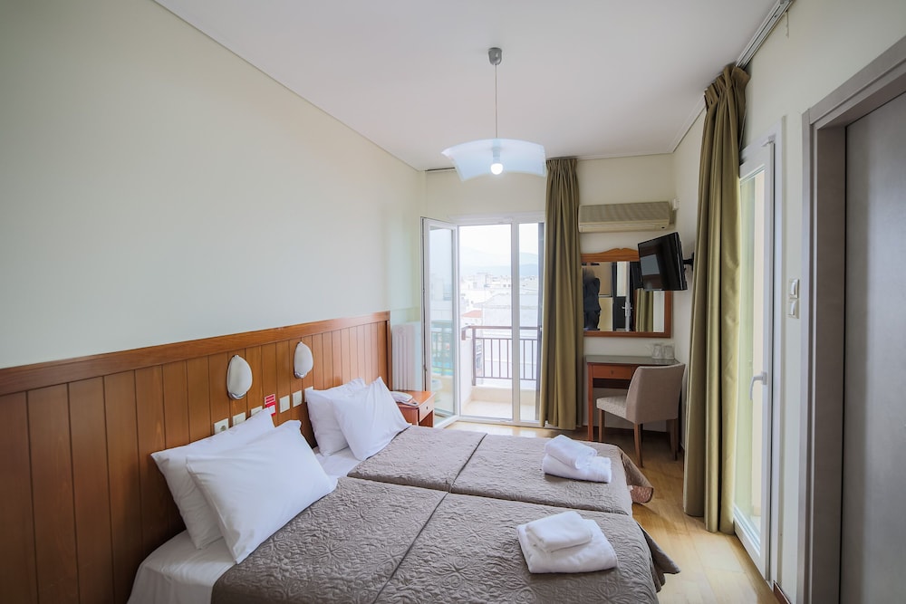Philippos Hotel 25/63