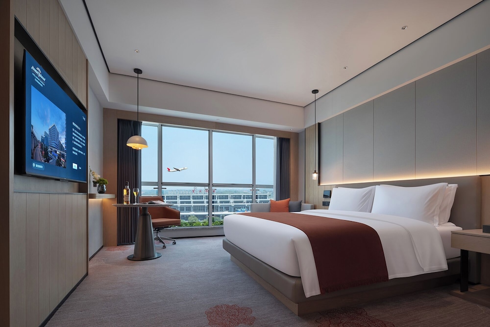 Howard Johnson Airport Hotel Changsha 24/58