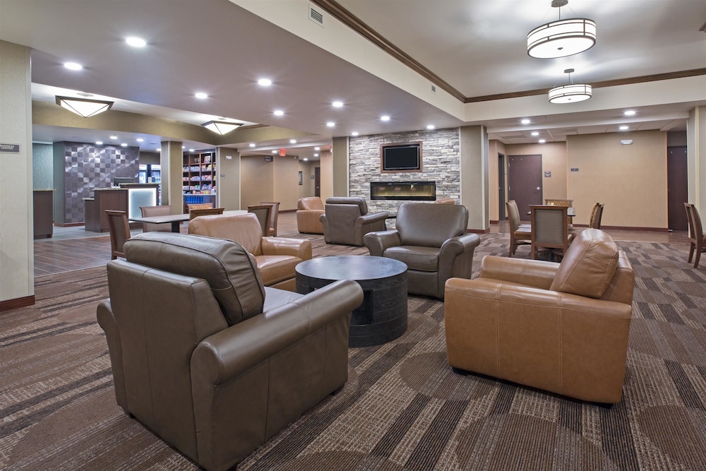 Best Western Plus Lincoln Inn & Suites 19/26