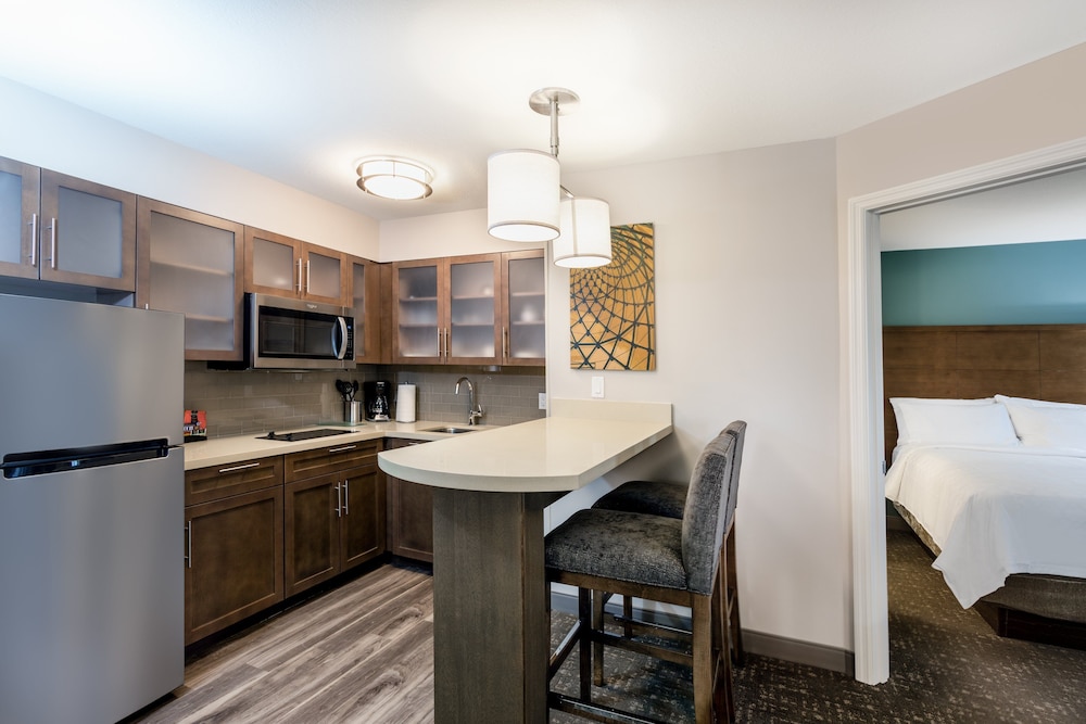 Staybridge Suites Fort Lauderdale Airport - West 42/53