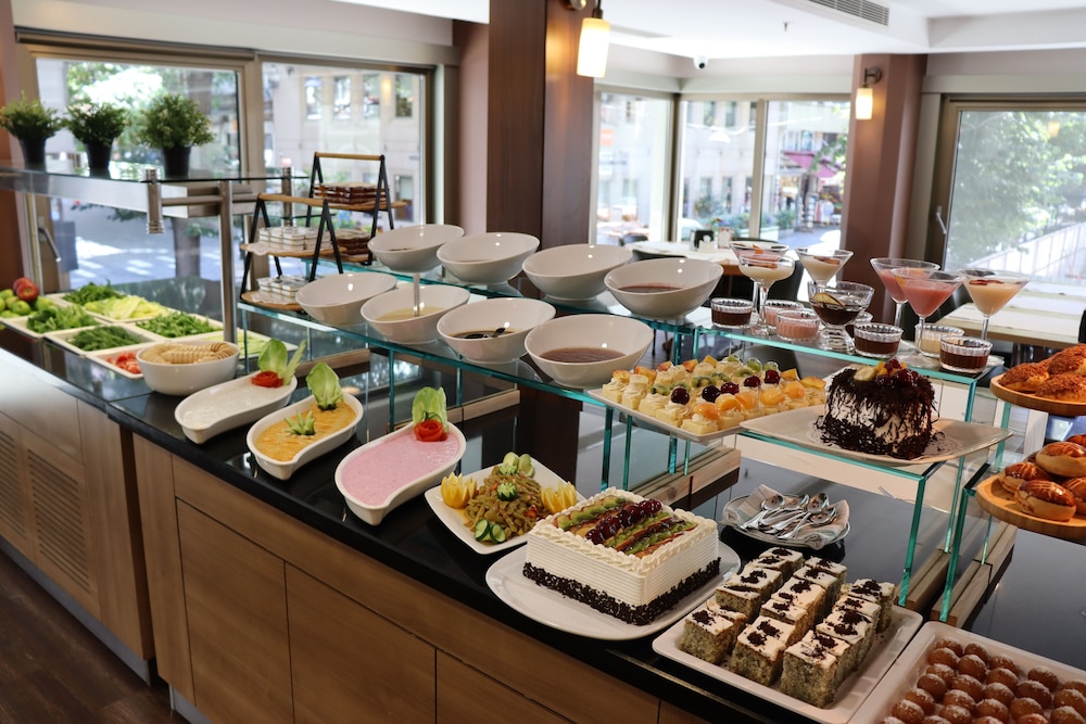 Taksim Riva Hotel 47/56