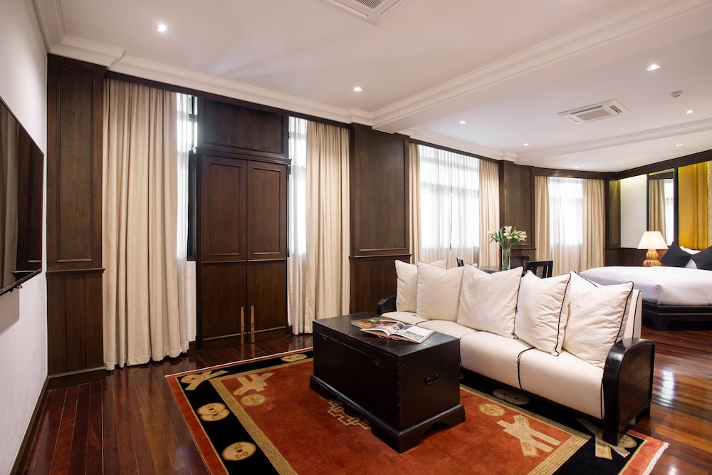 The Bridge An Eclectic Luxotel Chiangmai 34/72