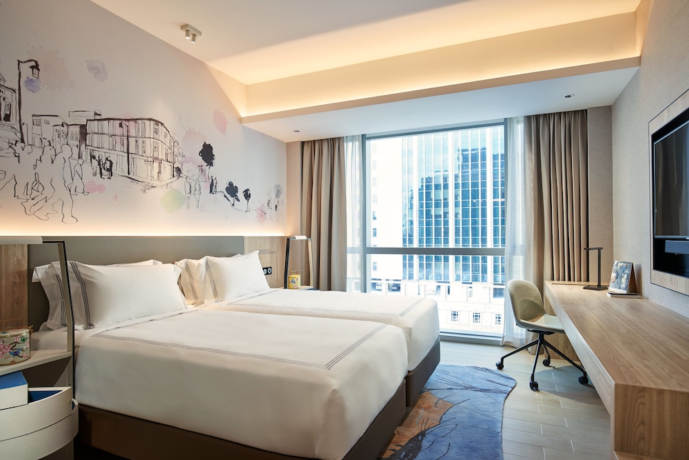 PREMIER, TWIN BEDS, CITY VIEW