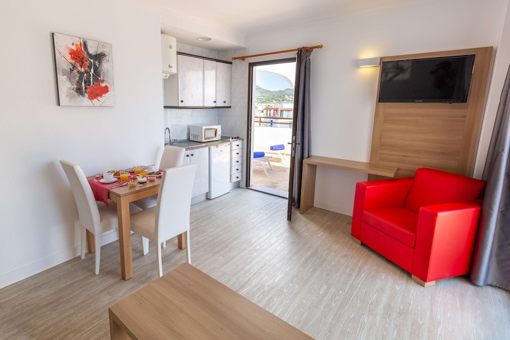 R2 Cala Millor Beach Apartment 28/50