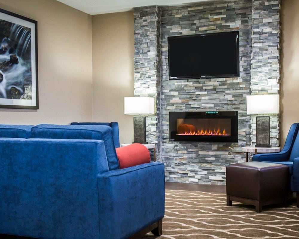 Comfort Inn Morris I-80 31/43
