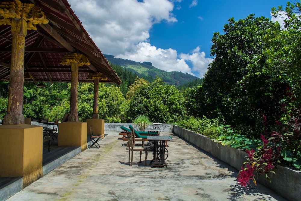 The Kandy Samadhi Centre 2/80