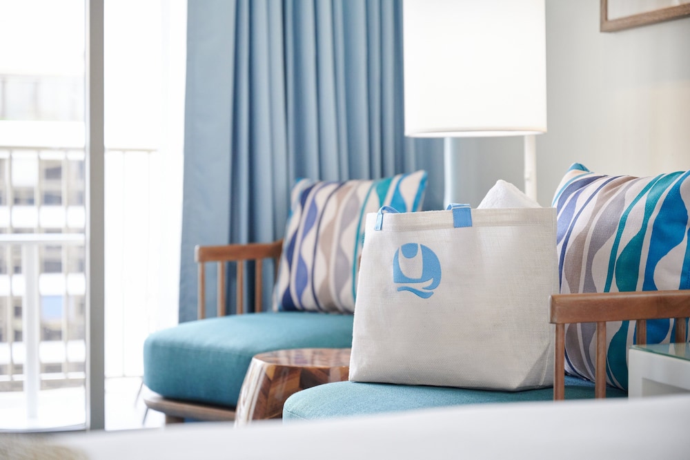 OUTRIGGER Reef Waikiki Beach Resort 40/86