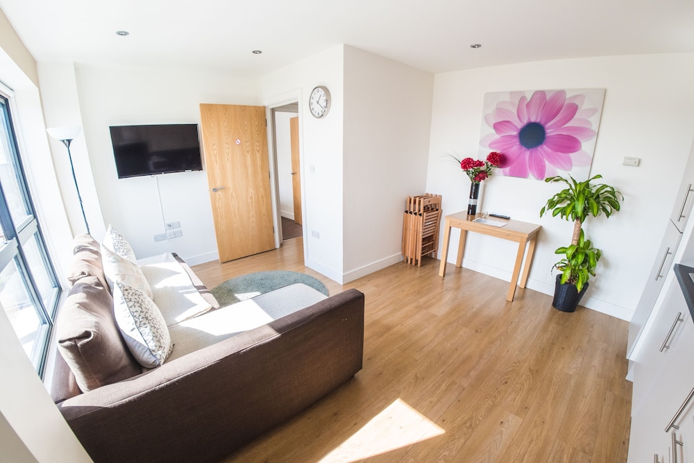 Ilford Tower Apartments 29/45